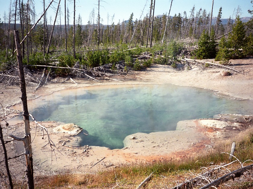 Yellow Stone National Park. Steamboat Geyser. Yellow Stone National Park. .