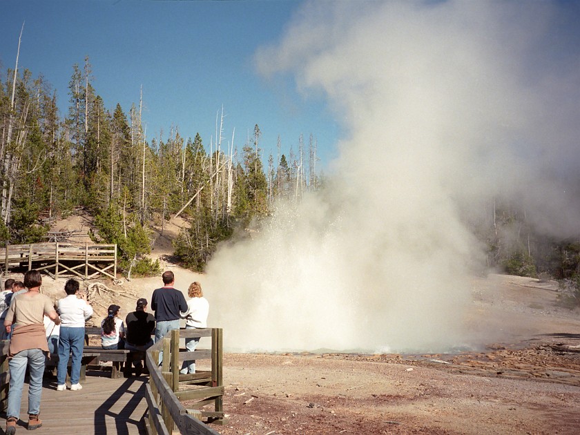 Yellow Stone National Park. Steamboat Geyser. Yellow Stone National Park. .