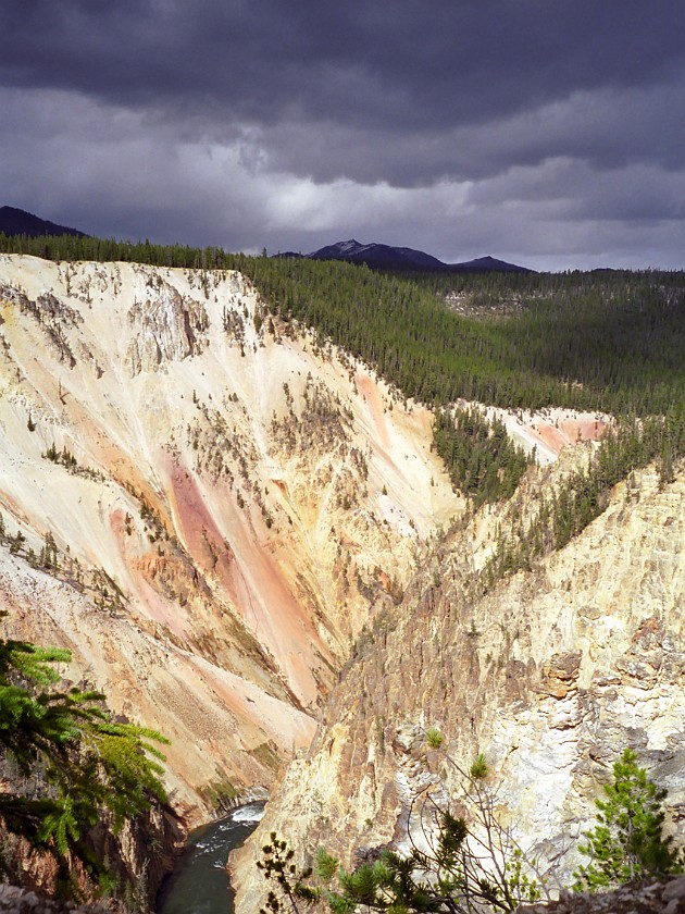 Yellow Stone National Park. Yellow Stone Canyon. Yellow Stone National Park. .