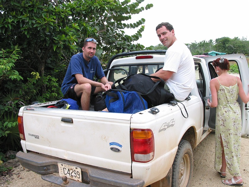 Diving with the Hamanasi Dive Resort. Hamanasi Dive Resort. Hopkins Village. .
