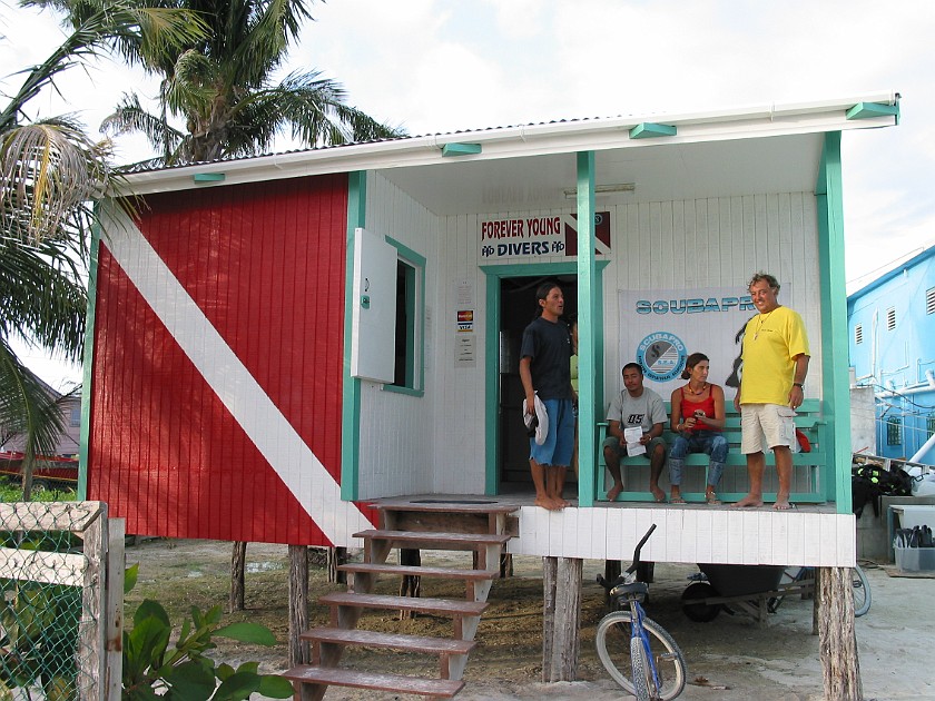 Diving East of Caye Caulker. Forever Young Divers. Caye Caulker. .