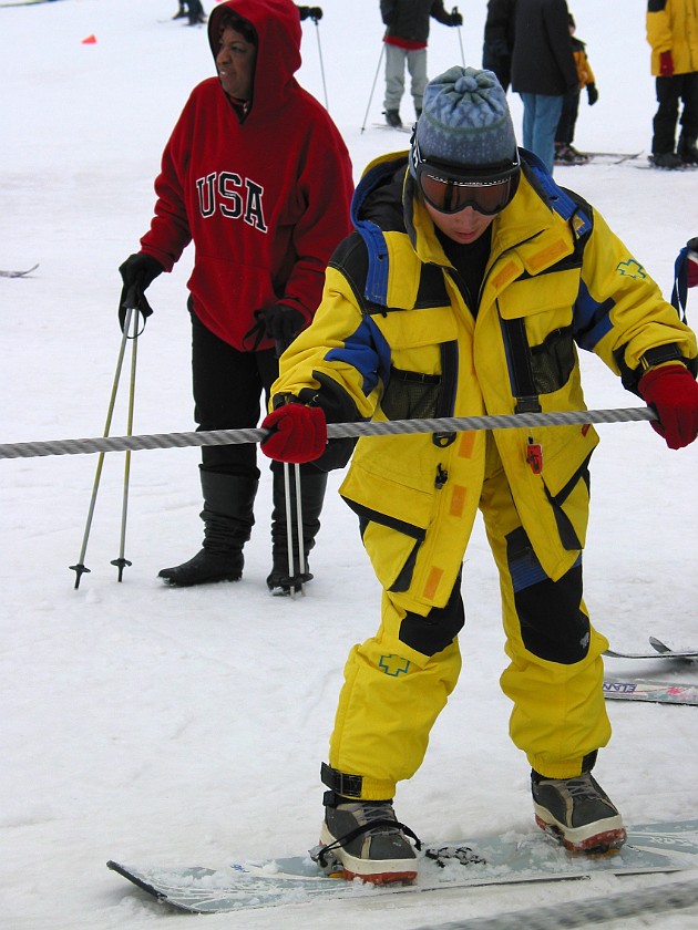 Weekend Skiing at Alpine Valley. Snowboard Lessions. Detroit. .