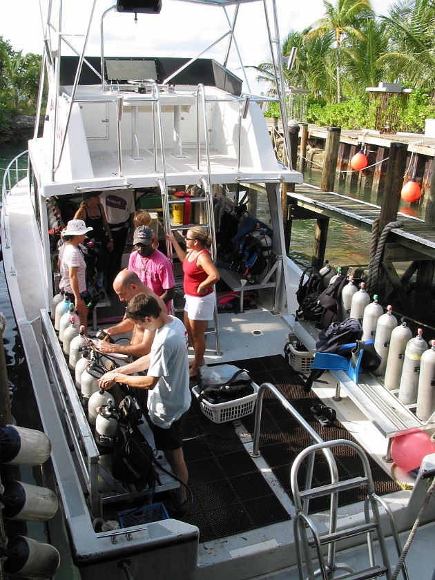 Stuart Cove's Dive Center. Dive Preparations. South Ocean. .