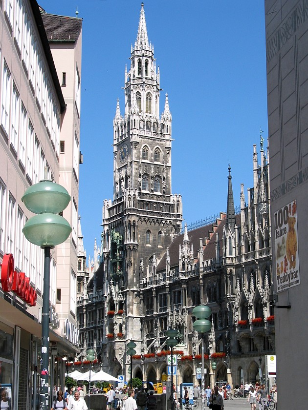 München. Marienplatz and Town Hall. München. .