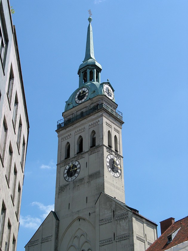 München. St. Peter Church. München. .