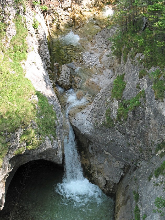 Castle Neuschwanstein. Below the Marienbrücke. near Füssen. .