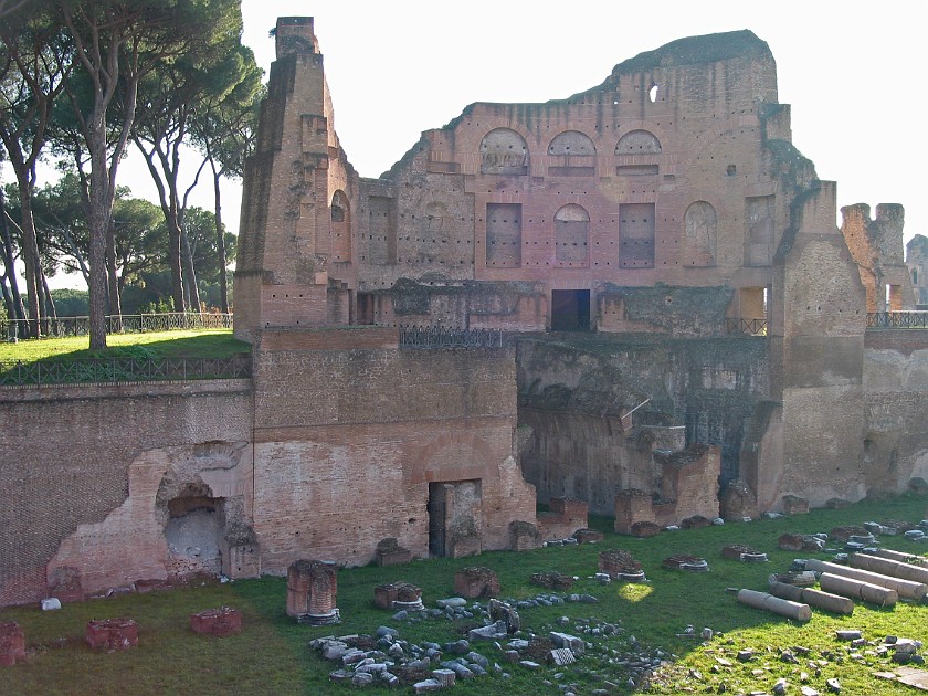 East of the Colosseum and Palatine Hill. Stadio, Palatine Hill. Rome. .