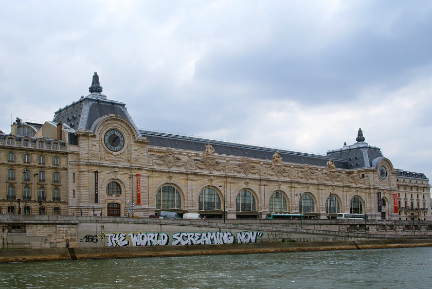 Boat Tour on the River Seine. Musée d'Orsay. Paris. .