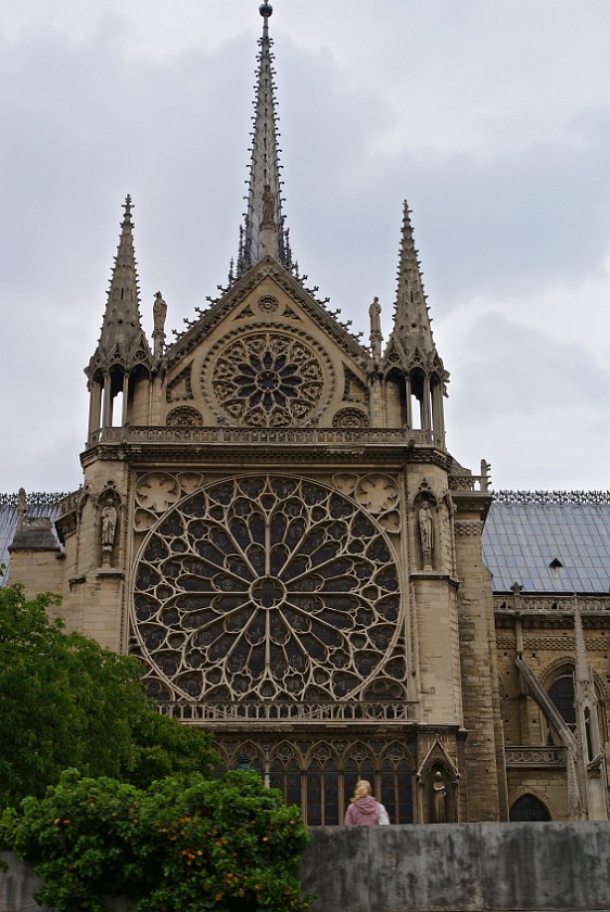 Boat Tour on the River Seine. Cathédrale de Notre Dame. Paris. .