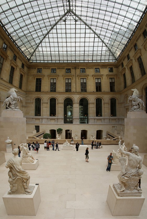 Musée du Louvre. Musée du Louvre. Paris. .