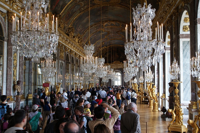 Château de Versailles. Hall of mirrors, Château de Versailles. Versailles. .