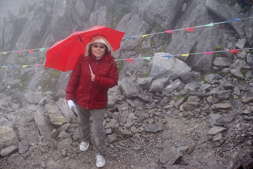 Trip to the Yùlóng Xueshan Summit. Way to the summit. Yùlóng Xueshan. .