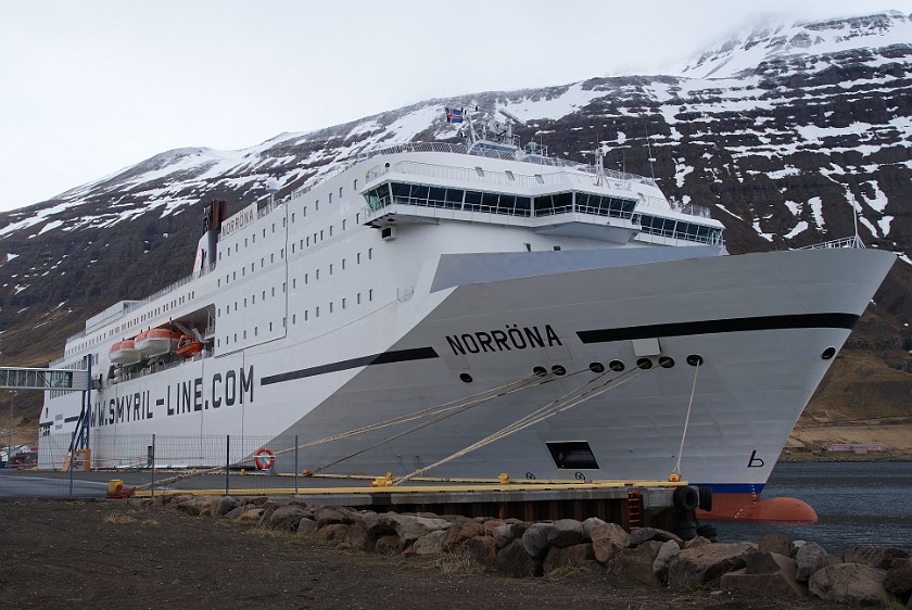 Seyðisfjörður. Norröna. Seyðisfjörður. .