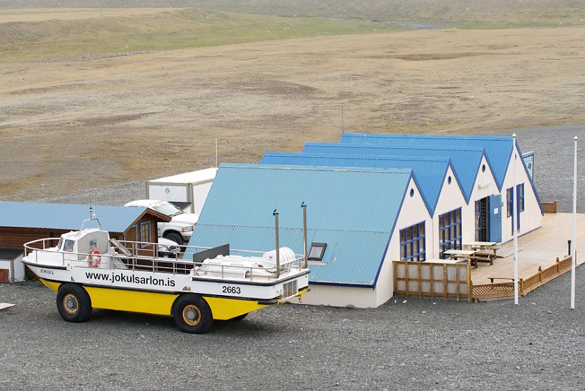 Jökulsárlón. Visitor center. Jökulsárlón. .