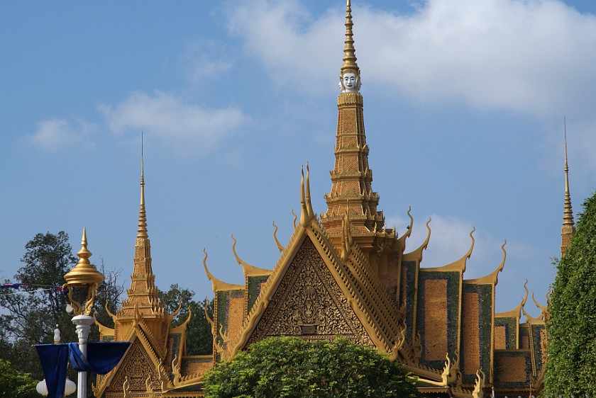 Royal Palace. Roof of the Throne Hall. Phnom Penh. .
