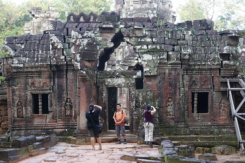 Ta Som. Entrance. near Siem Reap. .