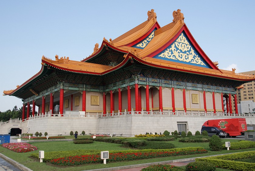 Chiang Kai-Shek Memorial Hall Plaza. National Theater. Taipei. .