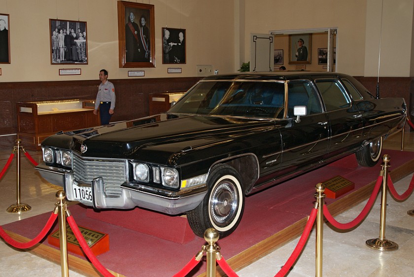 Inside Chiang Kai-Shek Memorial Hall. State Limousine. Taipei. .