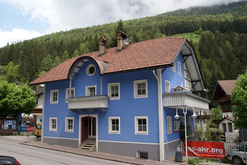 White Water Rafting on the River Ahr . House of Rafting Club Activ. Campo Tures (Sand in Taufers). .