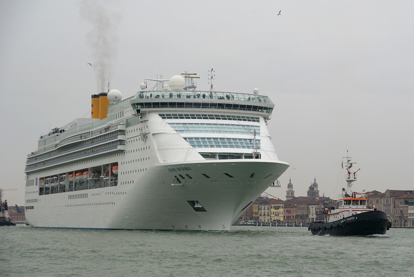 Grand Channel of Venice. Cruise Ship. Venice. .