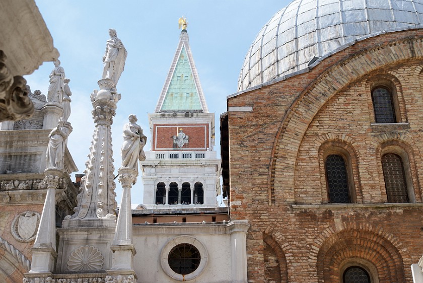 Doges' Palace. View from Inner Courtyard. Venice. .
