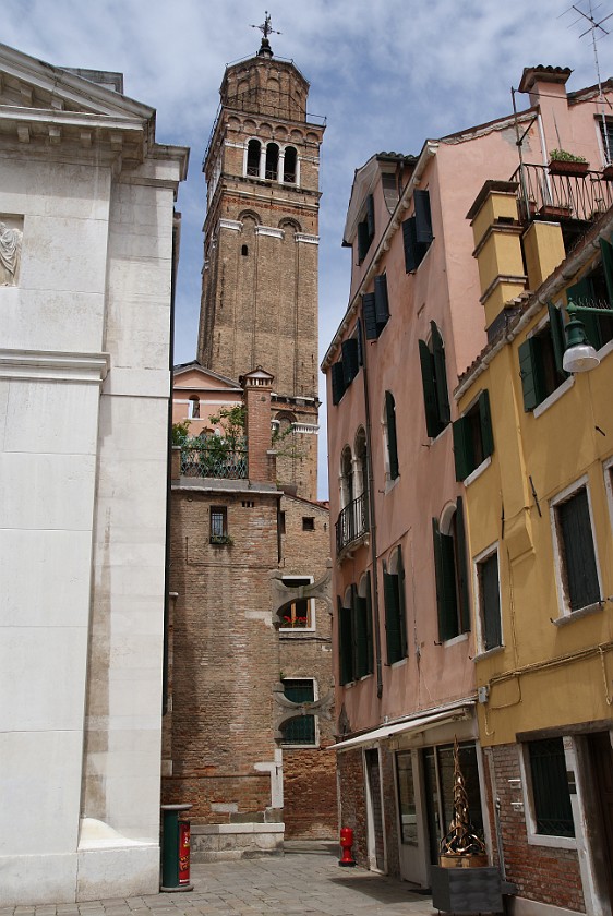 San Polo and San Marco. San Maurizio. Venice. .