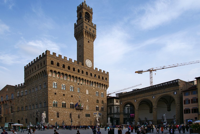 Palazzo Veccio. Palazzo Veccio and Loggia dei Lanzi. Florence. .
