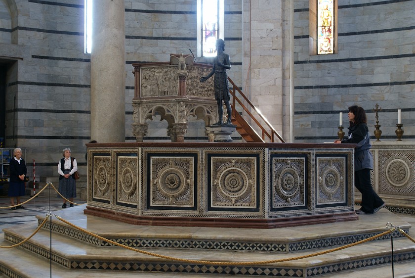 Piazza dei Miracoli at Pisa. Inside the Baptistery. Pisa. .