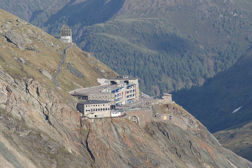 Hiking on the Gamsgrubenweg. Freiwandeck and Swarovski Observation Tower. near Heiligenblut. .