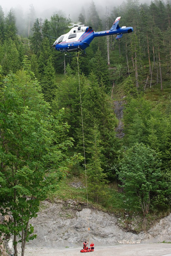 Eisriesenwelt. Mountain Rescue Helicopter. Werfen. .