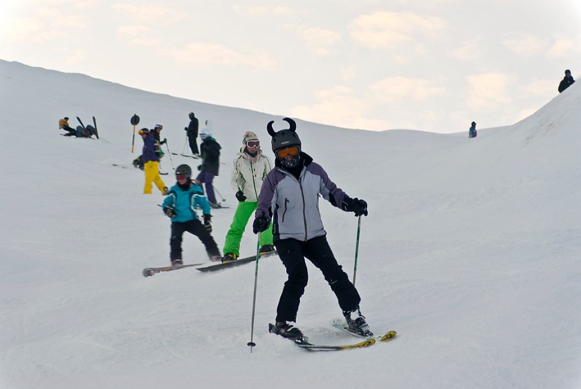 Giggijoch. Descent to Hochsölden. Sölden. .