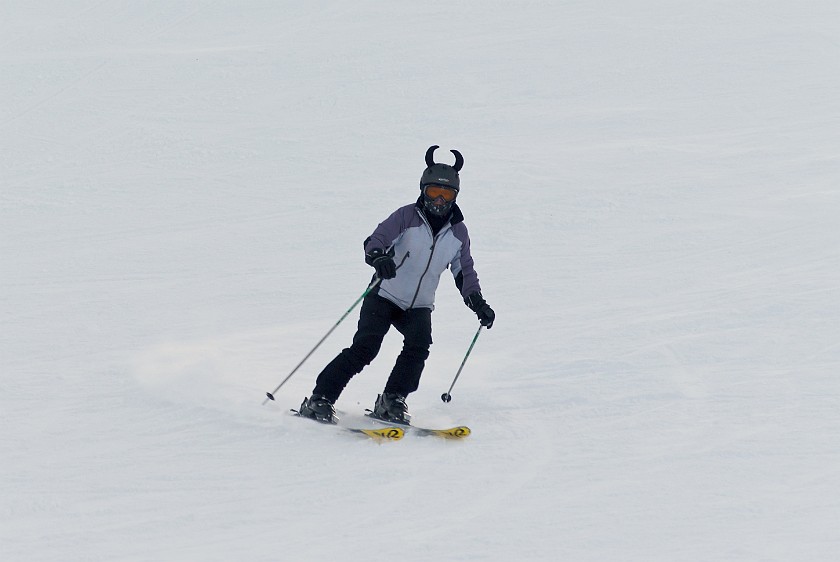 Giggijoch. Descent to Hochsölden. Sölden. .