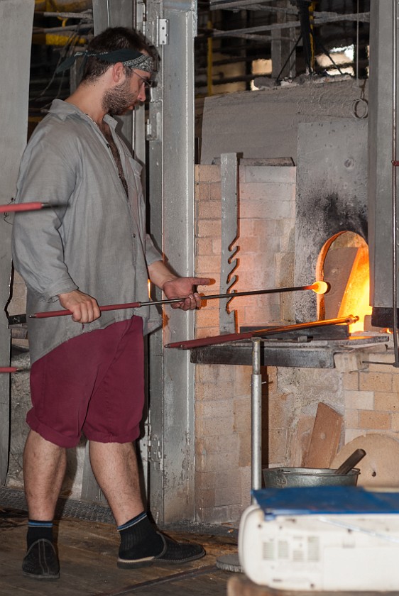 Moser Glasswork Shop. Glass-blower. Karlovy Vary. .