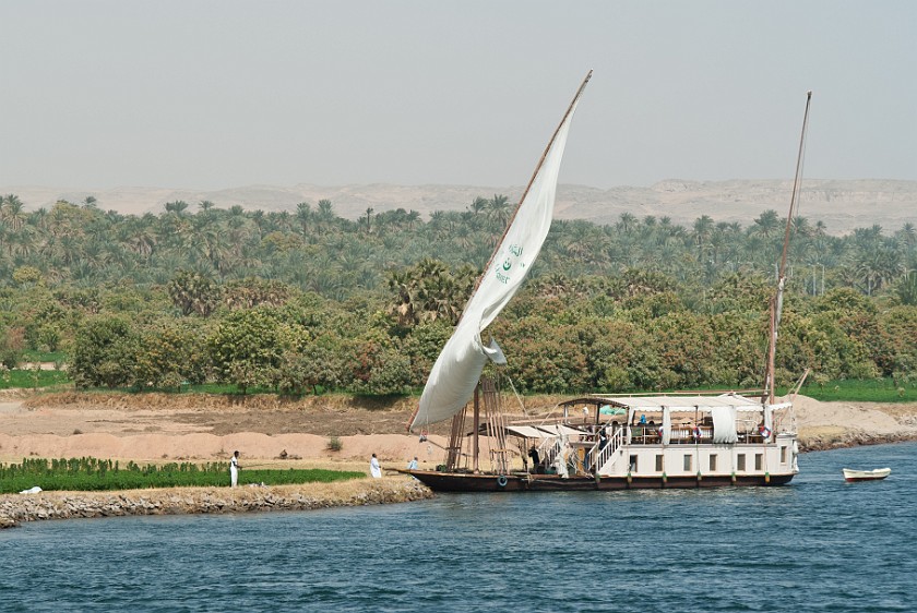 Nile Cruise from Aswan to Luxor. Dahabiyya. between Kom Ombo and Edfu. .