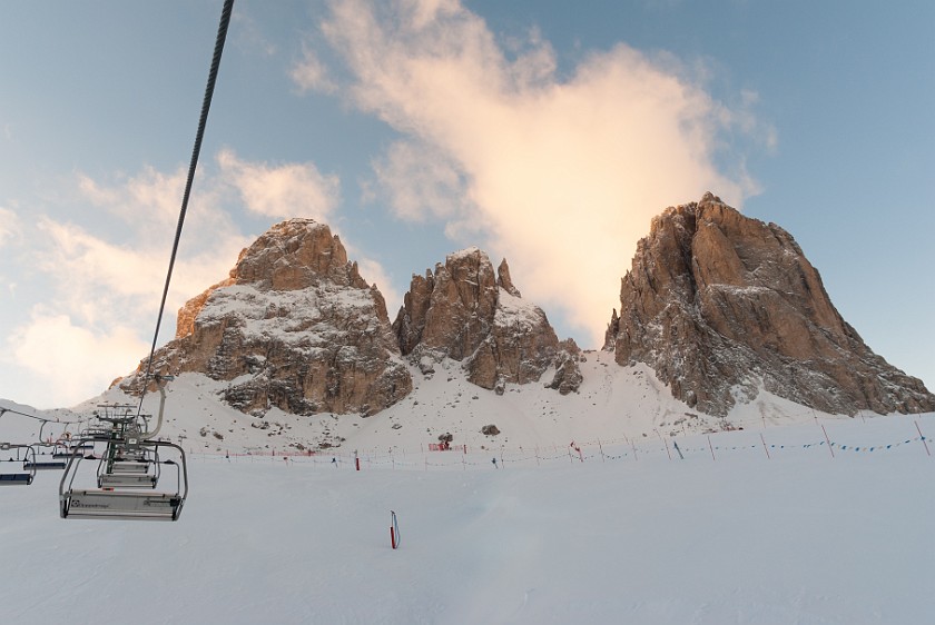 Sellaronda Clockwise. Sassolungo. Gröden. .