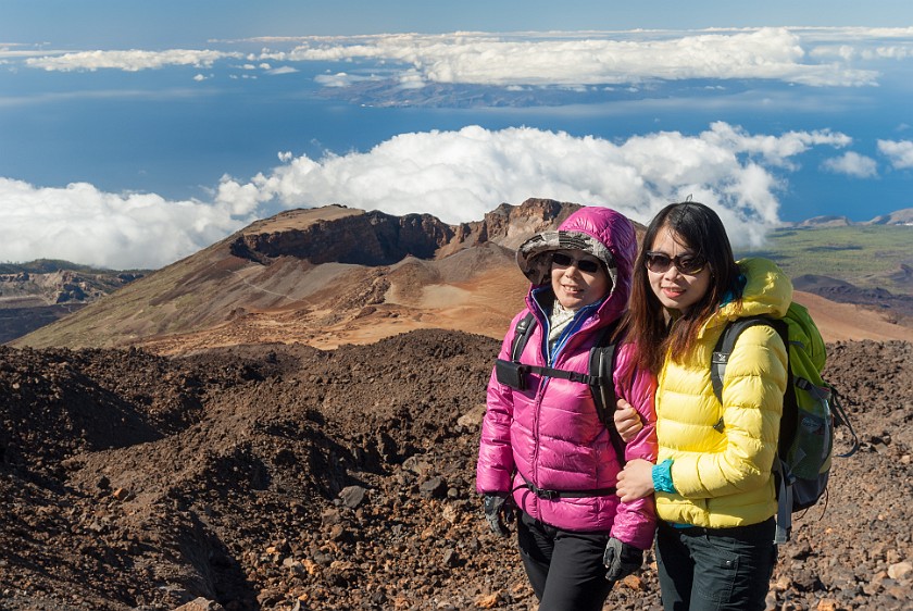 El Teide. Portrait with friend and Pico Viejo. El Teide. .