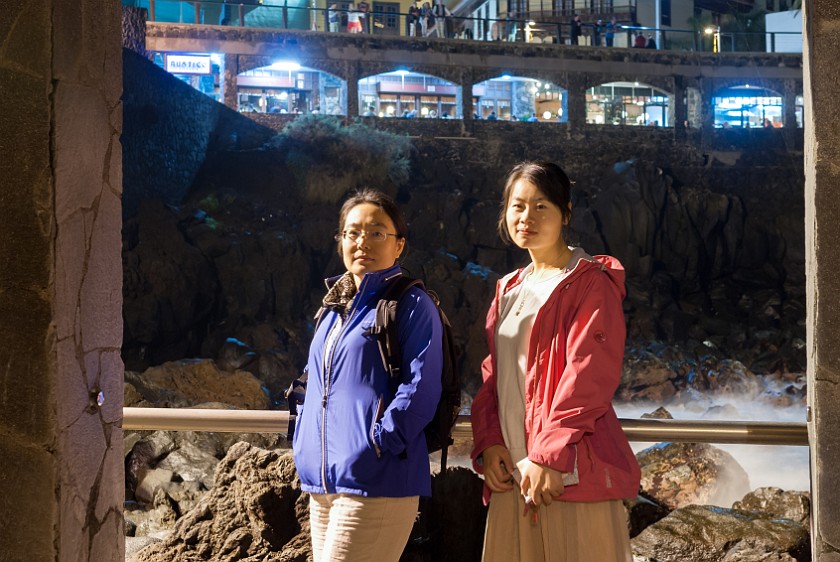 Puerto de la Cruz. Portrait with friend on the shoreline at night. Puerto de la Cruz. .