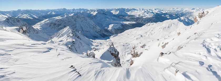 Skiing at Davos. Panoramic view from the Weissfluh summit. Davos. .
