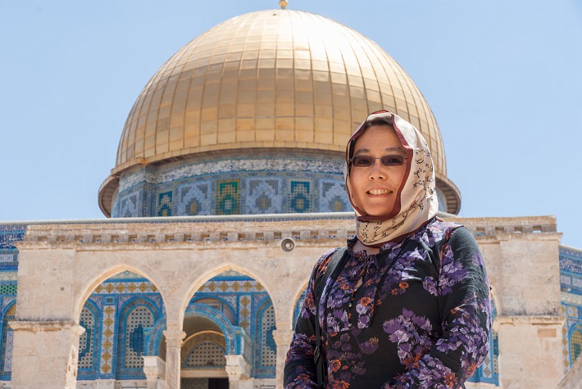 Temple Mount. Portrait in front of the Scales of Souls and the Dome of the Rock. Jerusalem. .