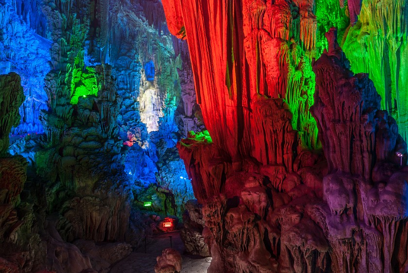Reed Flute Cave. Flowstone formation. Guìlín. .