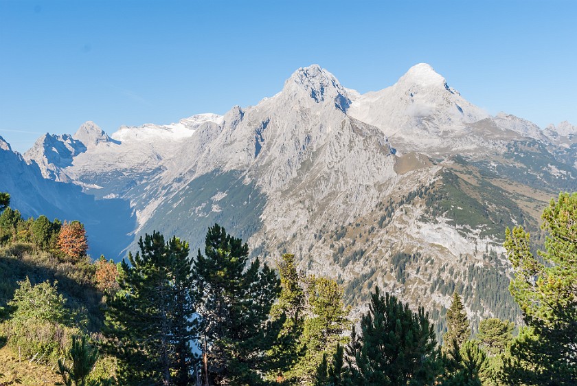 Hike to the Meilerhütte. Zugspitzplatt, Hochblassen, Alpspitze. near Garmisch-Partenkirchen. .