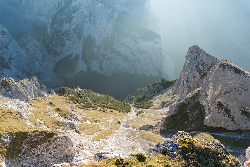 Hike to the Meilerhütte. Oberreintal. near Garmisch-Partenkirchen. .
