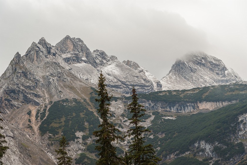 Oberer Anger. South rim of the Zugspitzplatt . near Garmisch-Partenkirchen. .