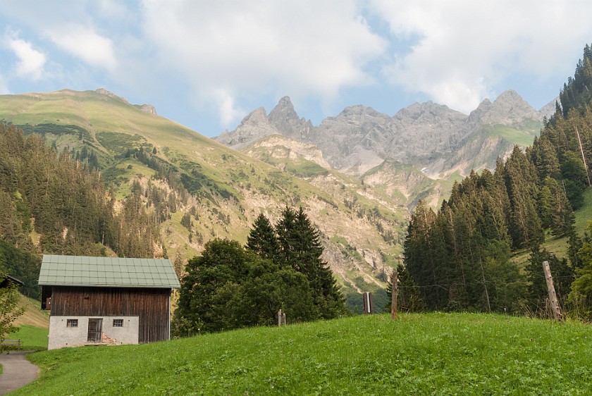 Einödsbach. Trettachspitze, Mädelegabel, Hochfrottspitze. Oberstdorf. .