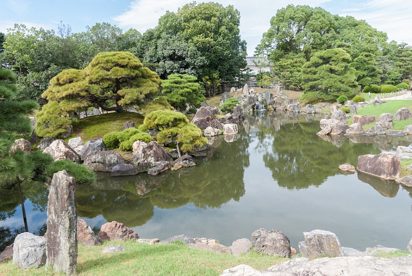 Nijō Castle. Ninomaru palace garden. Kyoto. .