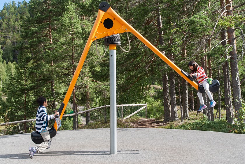 Bjørneparken. Children on see-saw. Flå. .