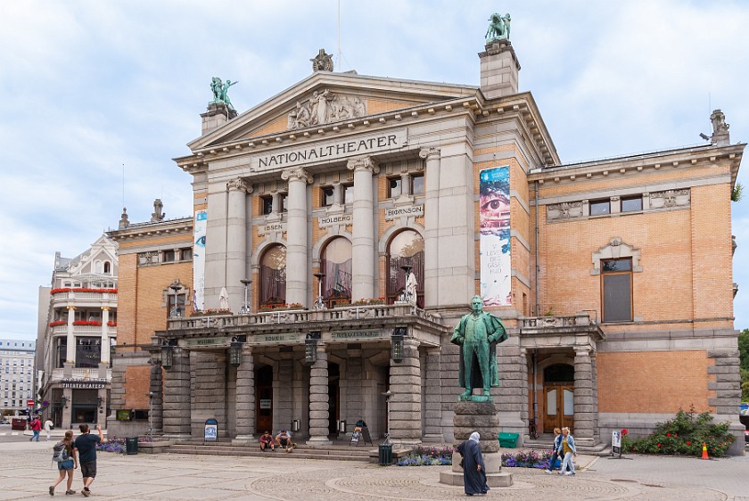 Oslo. National theatre. Oslo. .