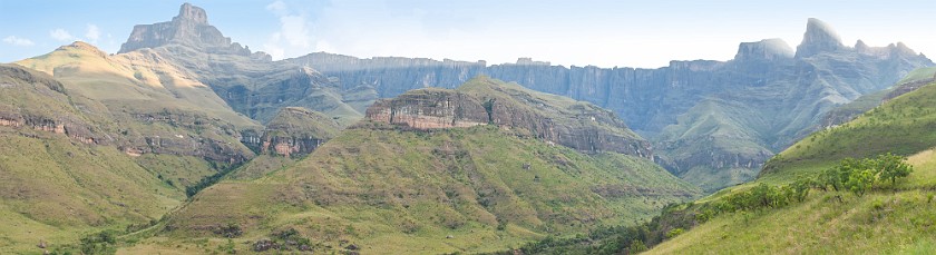Royal Natal National Park. Panoramic view on the Ampitheatre. Bergville. .