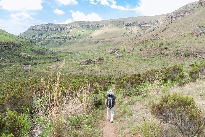Ukhahlamba Drakensberg Park. Hike to the Boesmansriver. Giant's Castle Camp. .