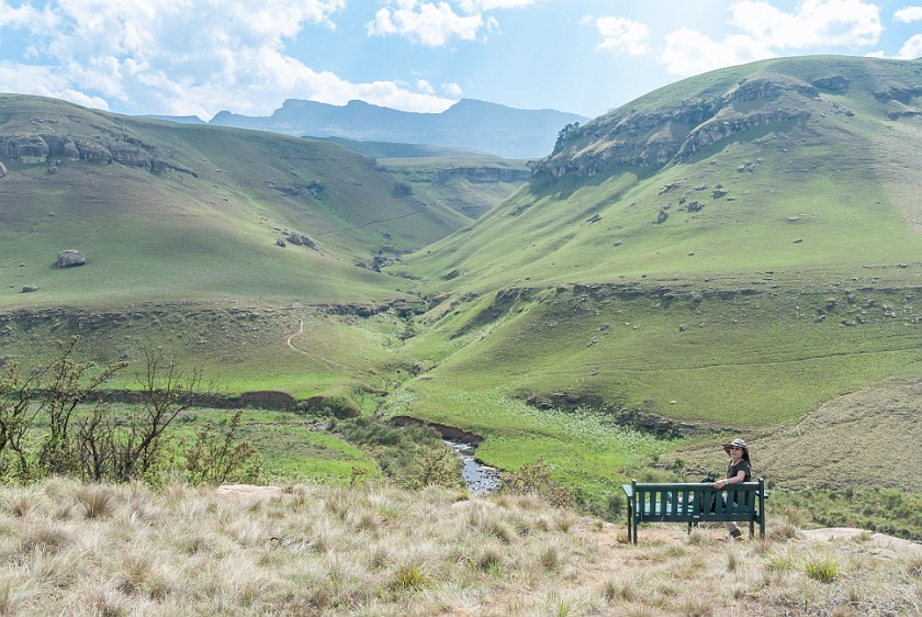 Ukhahlamba Drakensberg Park. View on the Boesmansriver and grassy hills. Giant's Castle Camp. .